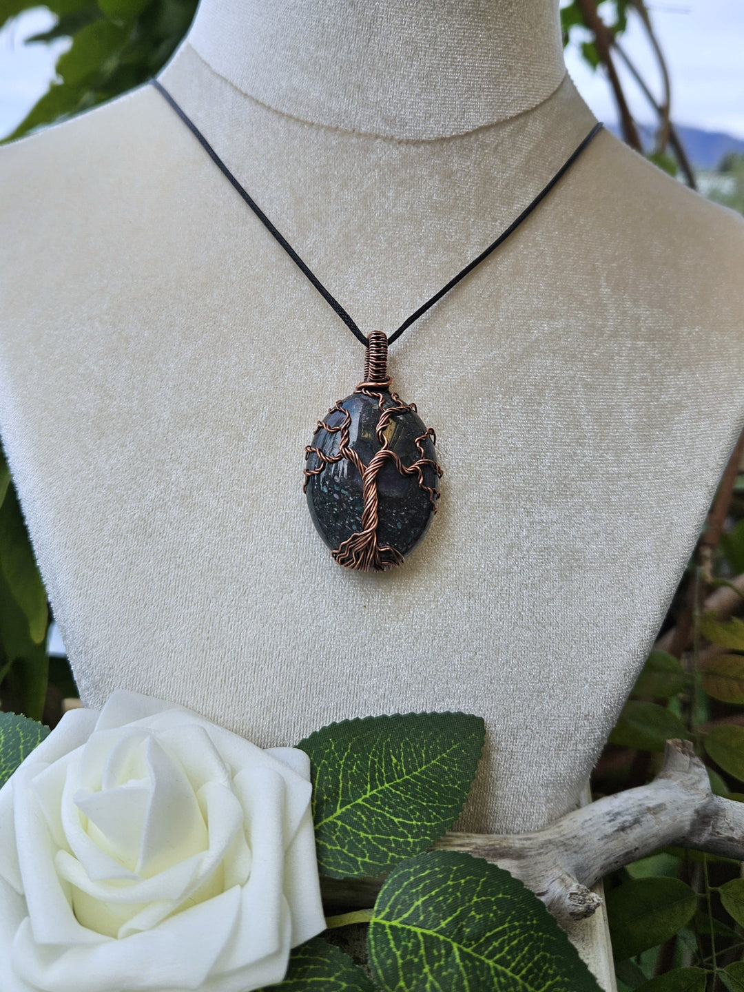 Indian Agate and Copper Tree of Life Necklace