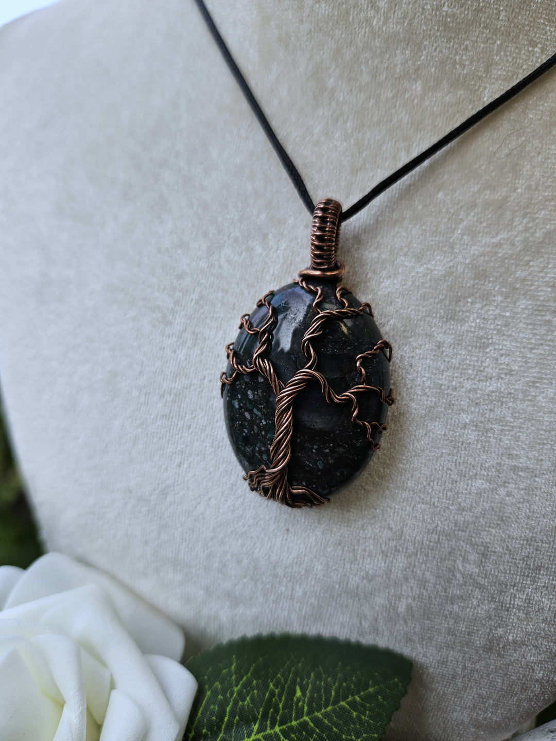 Indian Agate and Copper Tree of Life Necklace