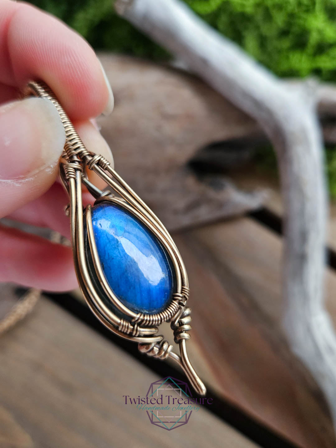 Labradorite Bronze Necklace