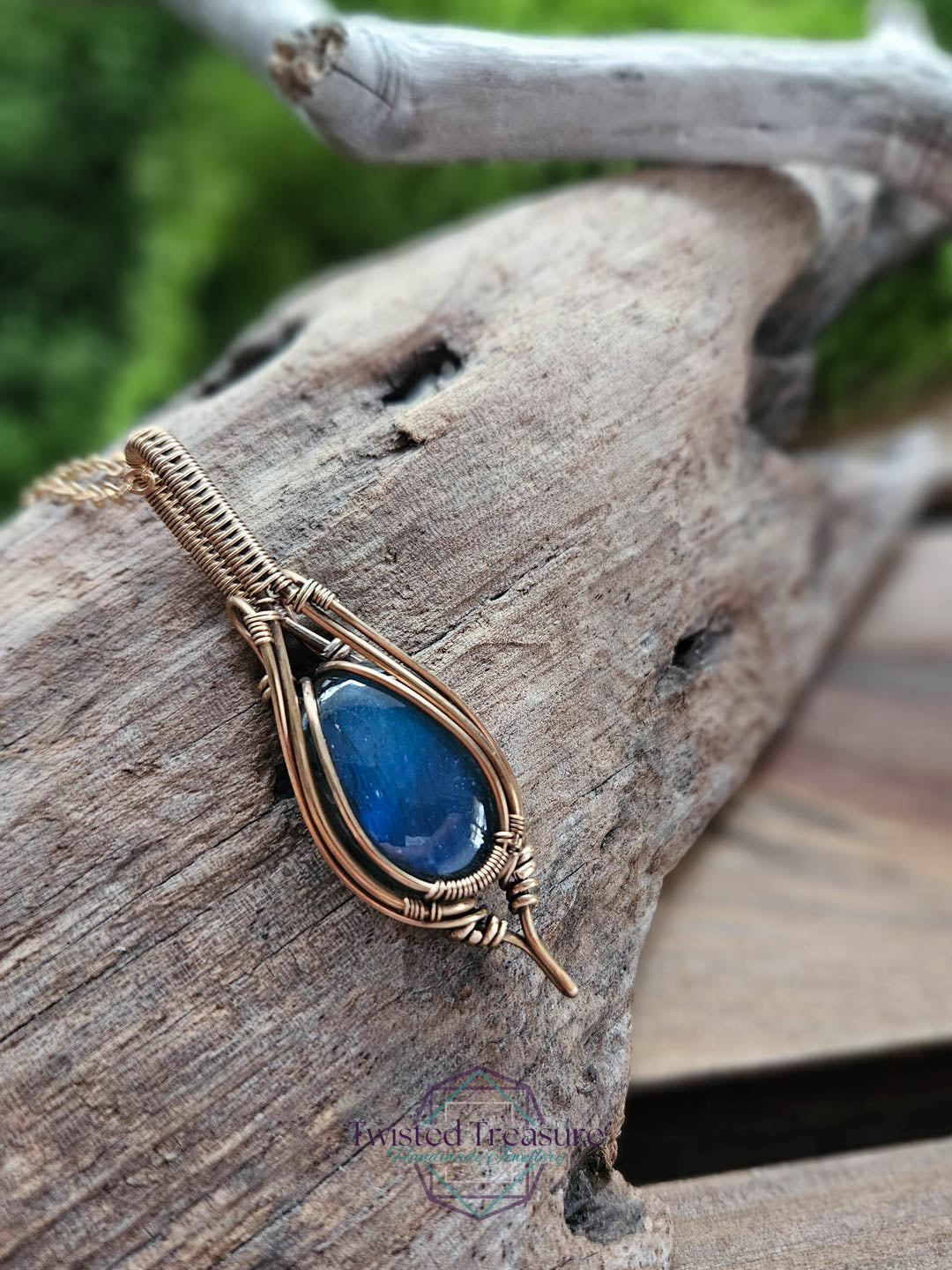 Labradorite Bronze Necklace