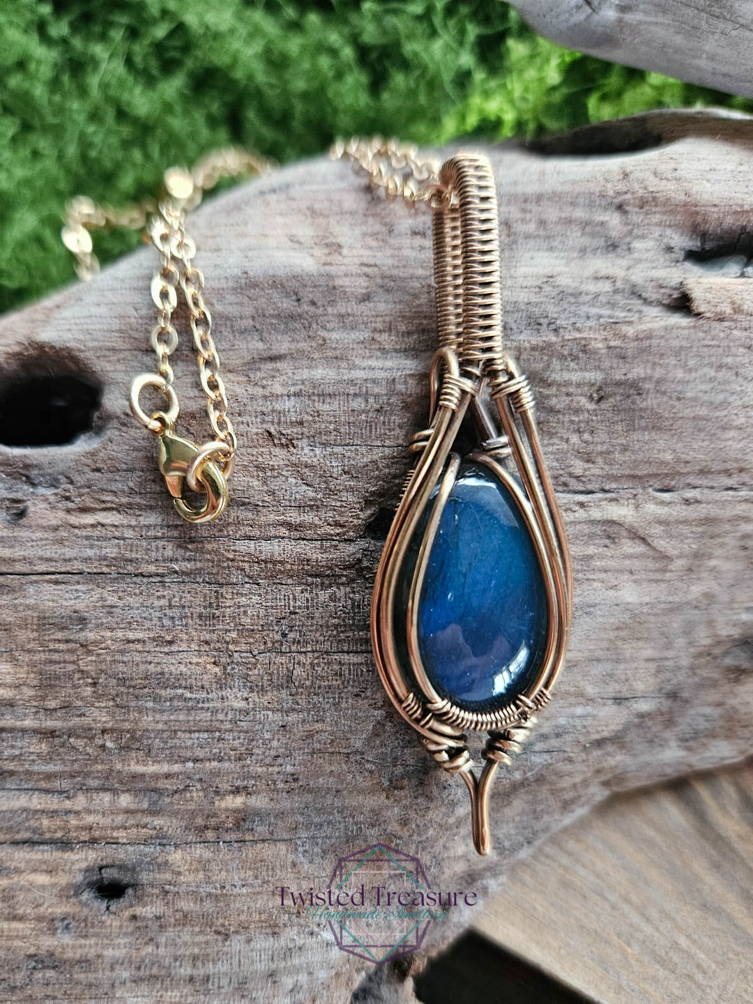 Labradorite Bronze Necklace