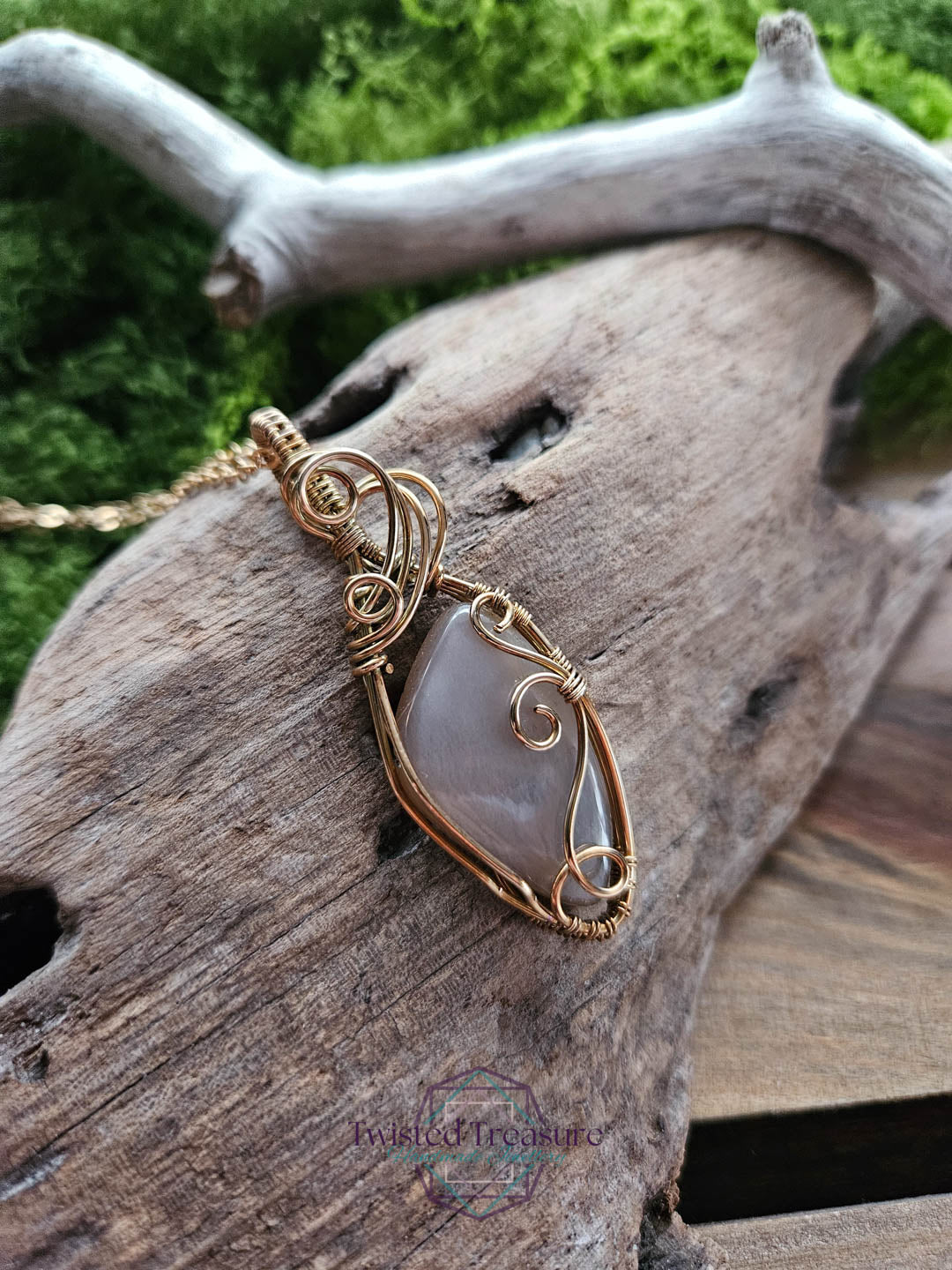 Peach Moonstone Bronze Necklace