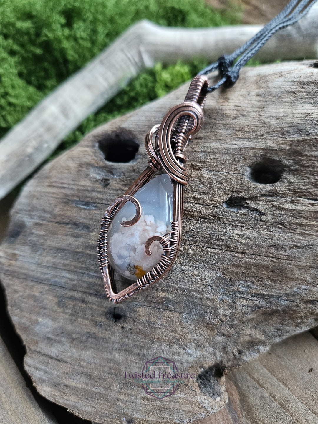 Flower Agate and Copper Heart Necklace